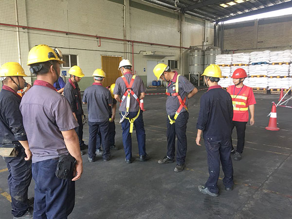  安全、環(huán)保、社會責任及團隊培訓